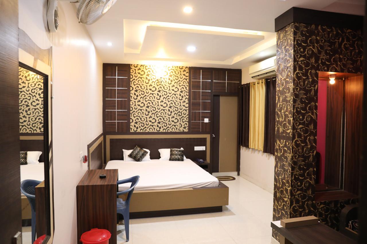 Hotel Kunal Dhanbād Exteriör bild